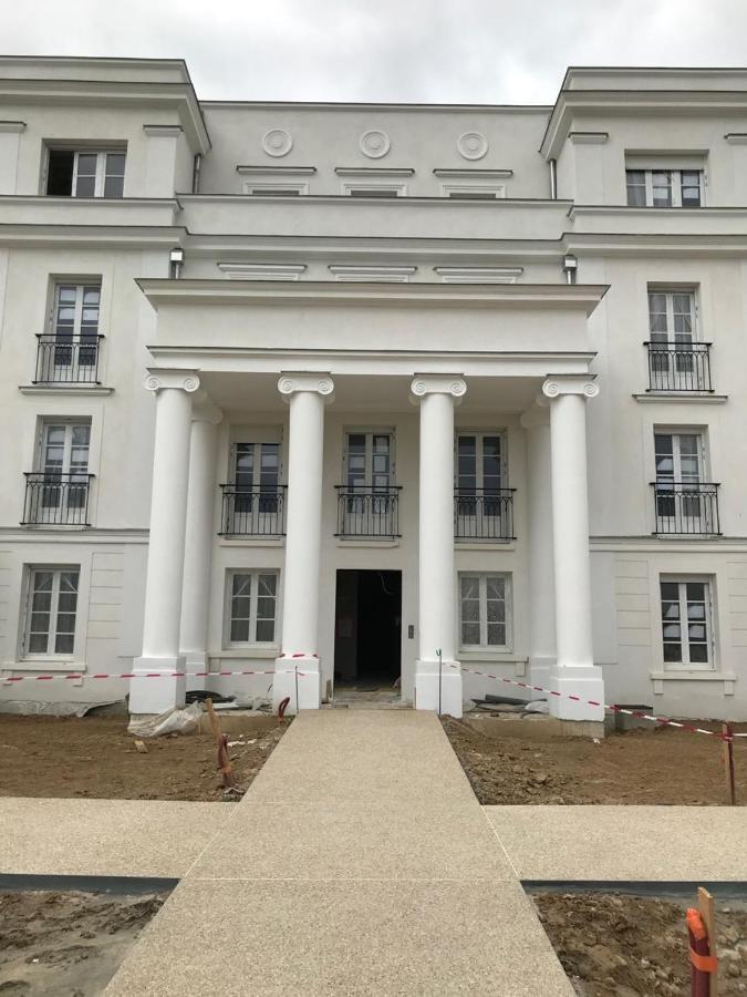 3 Room Flat In Parklane - 1,5Km Disney Серри Экстерьер фото